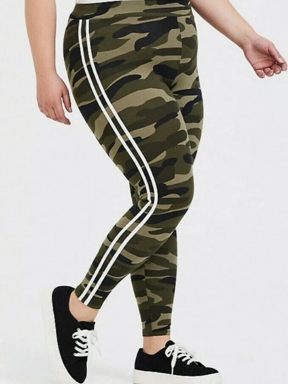 Torrid premium Side-Stripe Camo Leggings - Size 2